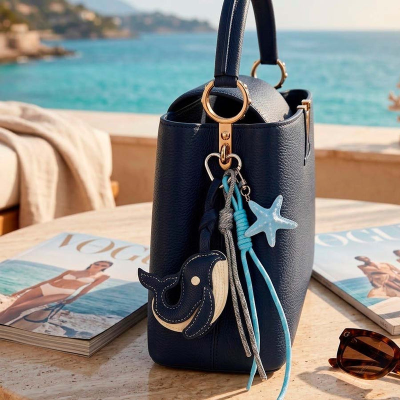 Charm colgante ballena enganchado a llavero
